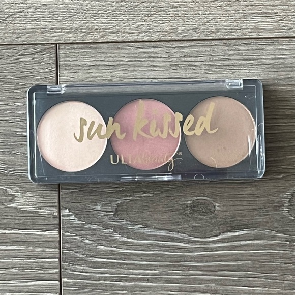 NWT Ulta Beauty Bundle.Face Palette, Dual End Brow Pencil & 3 Eyeshadows - Picture 2 of 14